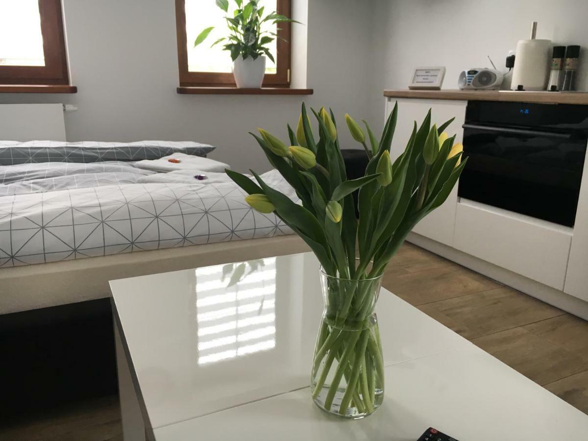 Ap 1 Apartment *